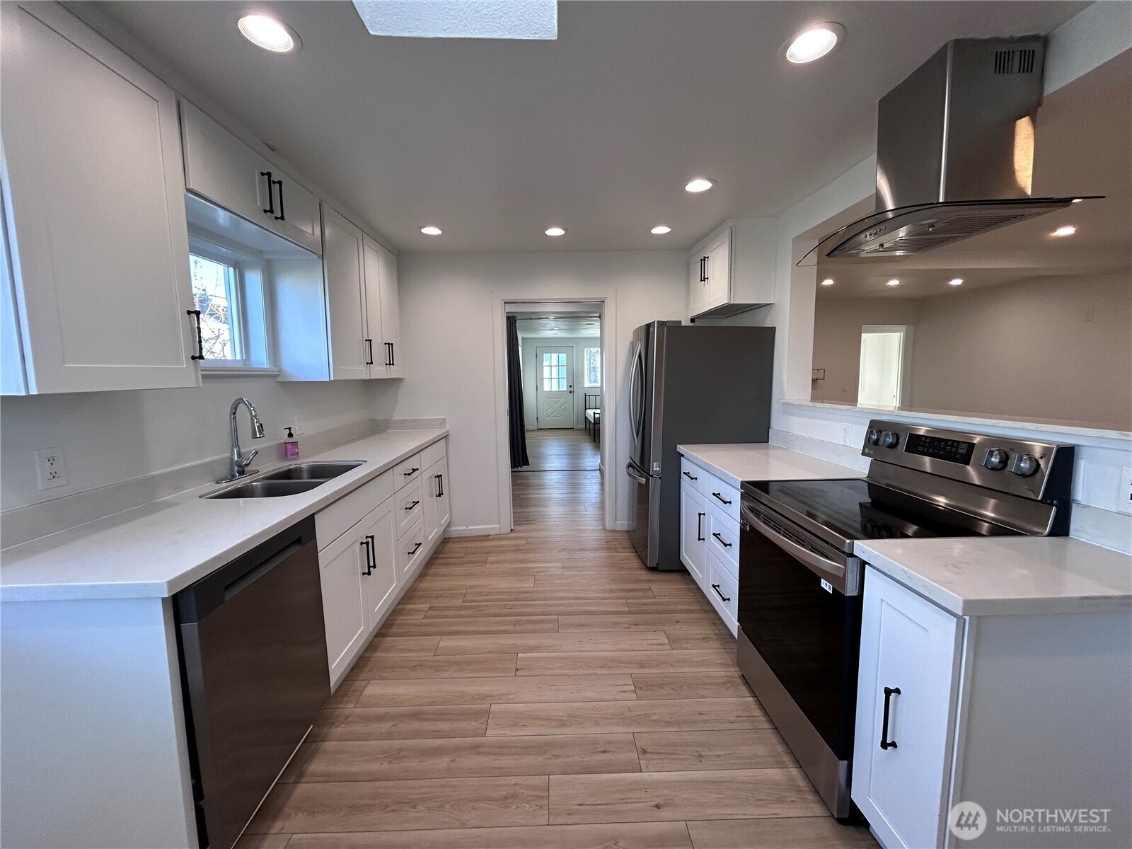 7005 S Junett Street