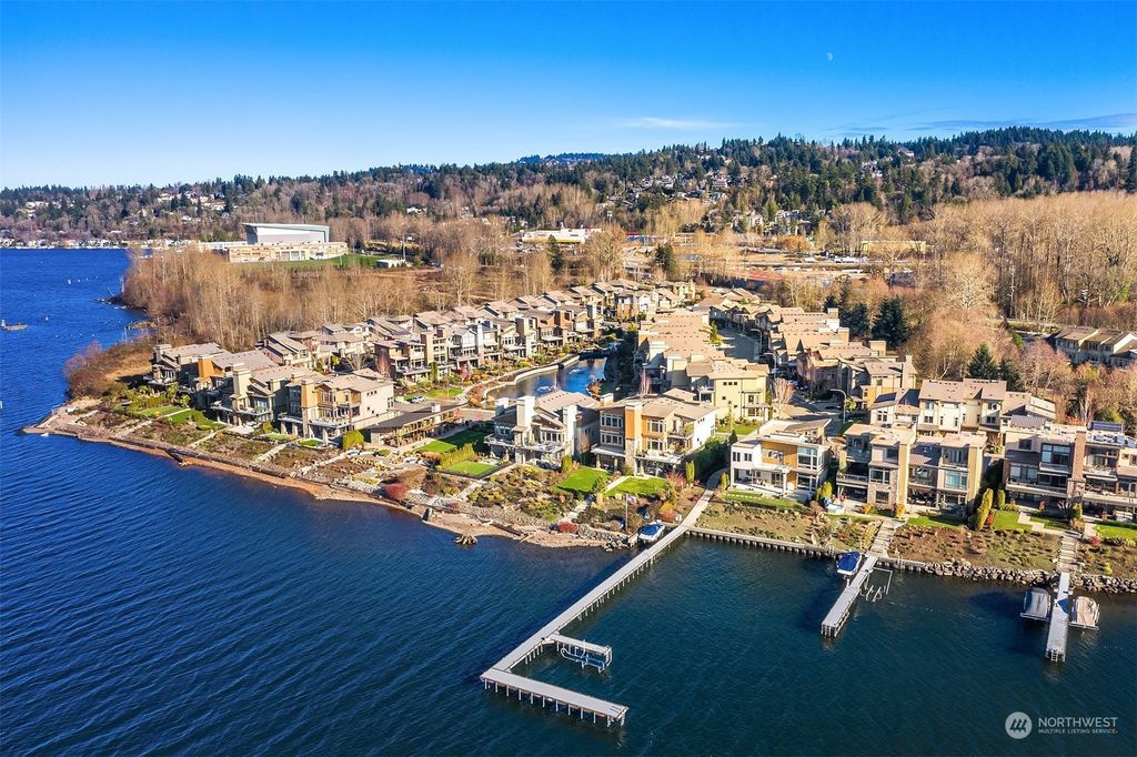 Photo of 4109 Wells Avenue N, Renton, WA 98056 (MLS # 1995049)