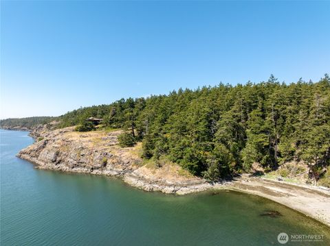 Photo of 189 Calle Aguila, Lopez Island, WA 98261 (MLS # 2526760)