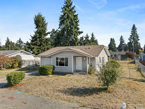 Photo of 17513 6th Ave Court E, Spanaway, WA 98387 (MLS # 2442707)