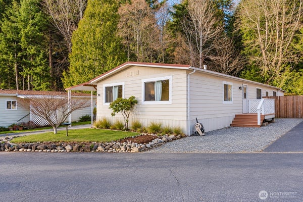 16300 STATE HIGHWAY 305 NE UNIT 94, POULSBO, WA 98370 - Image 0ce66423b7e6ebf7886d7dadee41d1ea/2692652268