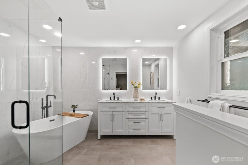 21833 NE 30th Place