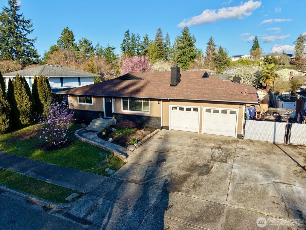 Photo of 7633 S Wilkeson Street, Tacoma, WA 98408 (MLS # 2502896)