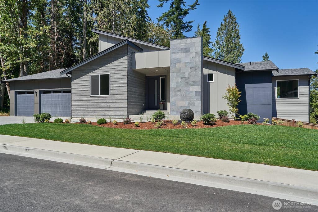 Photo of 14222 179th Street Ct E #26, Puyallup, WA 98374 (MLS # 2572987)