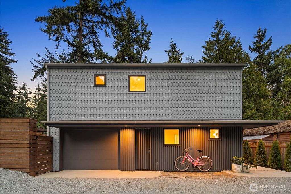 Photo of 13315 11th Avenue NE, Seattle, WA 98125 (MLS # 2434113)