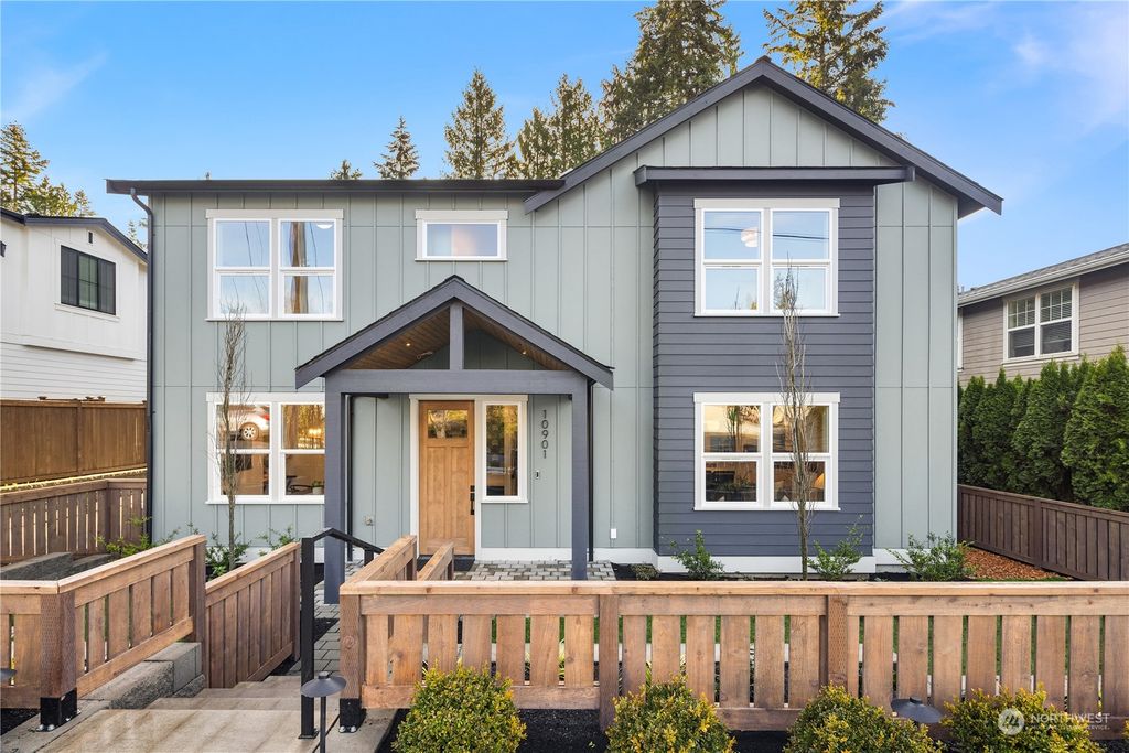 Photo of 10901 NE 47th Street, Kirkland, WA 98033 (MLS # 2316766)