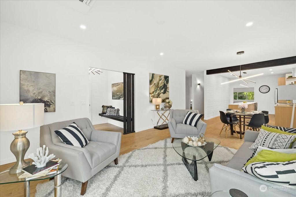 Photo of 4328 Dayton Avenue N, Seattle, WA 98103 (MLS # 2244513)