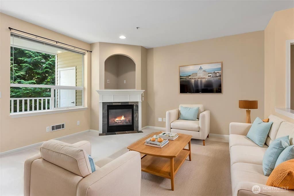 Photo of 12530 Admiralty Way #K204, Everett, WA 98204 (MLS # 2521432)