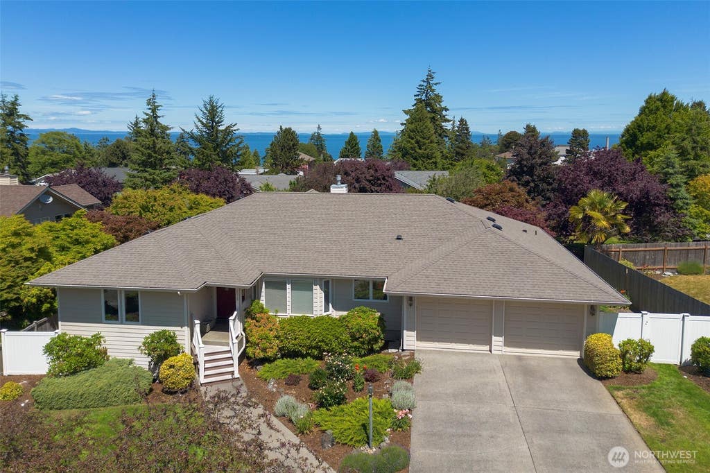 Photo of 2015 W 7th Street, Port Angeles, WA 98363 (MLS # 2540573)
