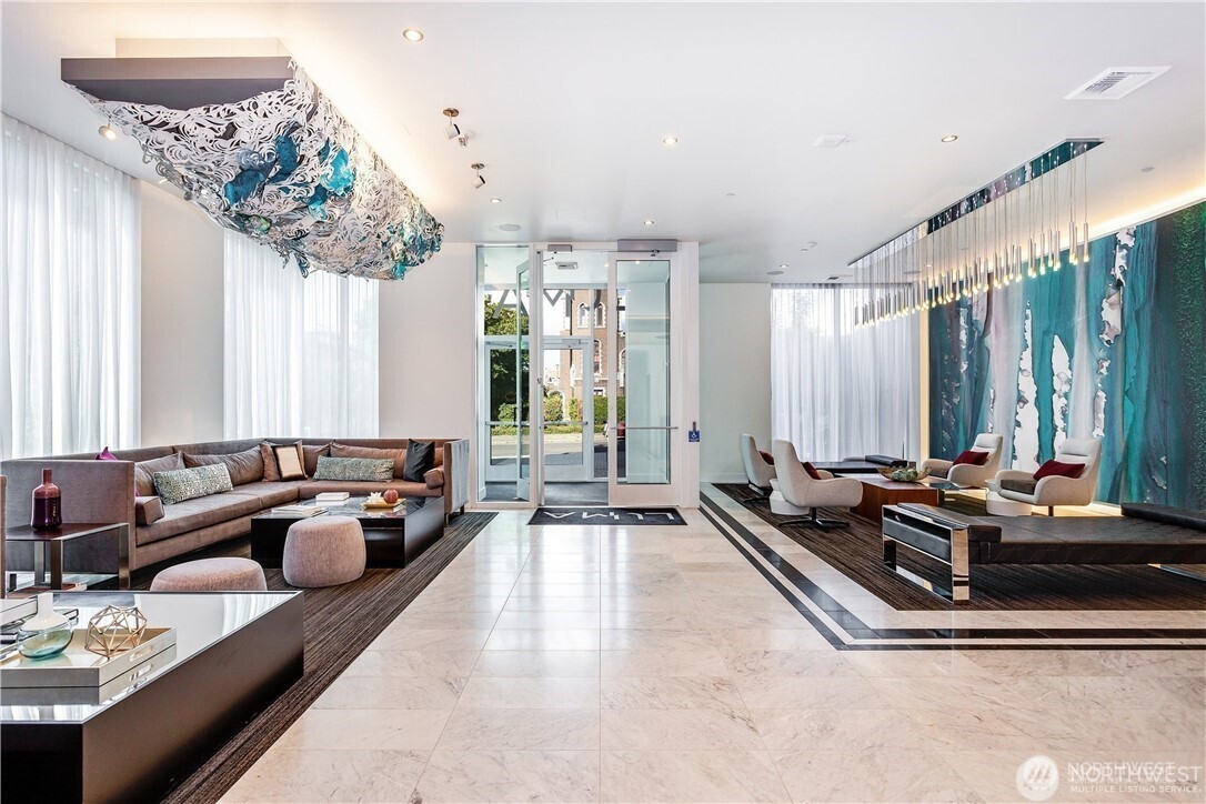 1321 Seneca Street 703