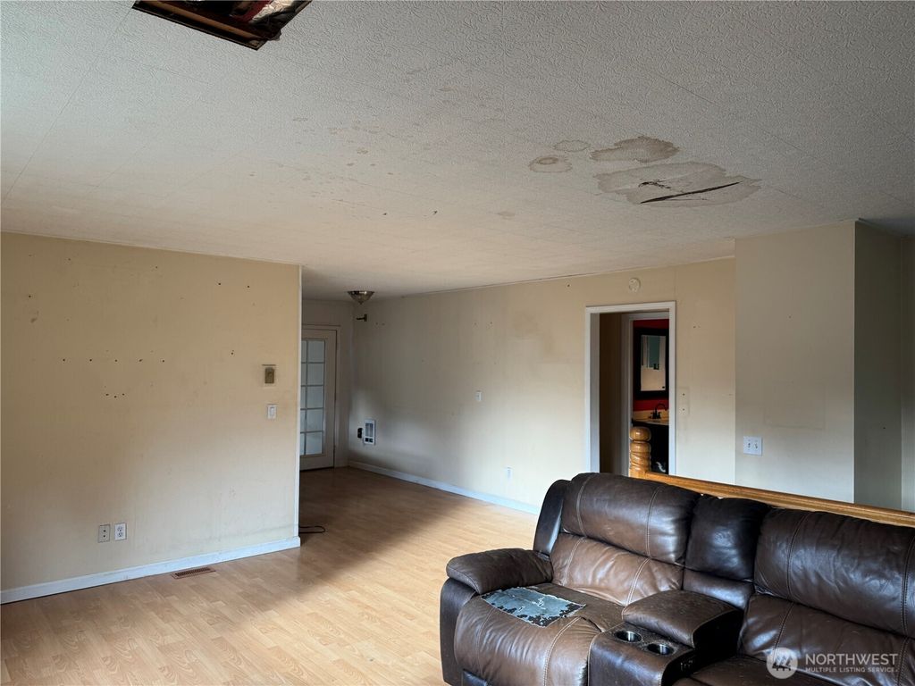 Photo of 377 Lakeside Drive, Sedro Woolley, WA 98284 (MLS # 2464052)