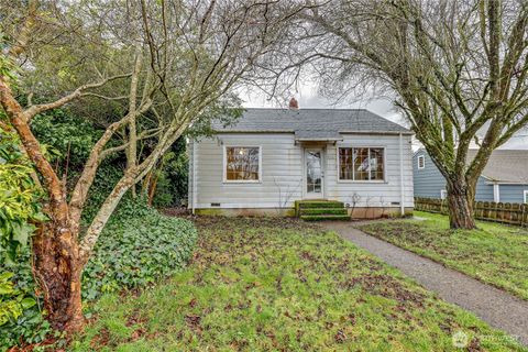 Photo of 1522 N Cambrian Avenue, Bremerton, WA 98312 (MLS # 2464150)