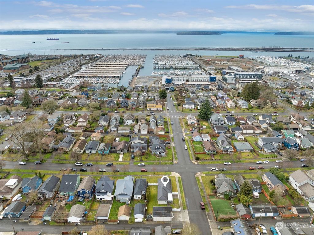 Photo of 1501 Hoyt Avenue, Everett, WA 98201 (MLS # 2195472)