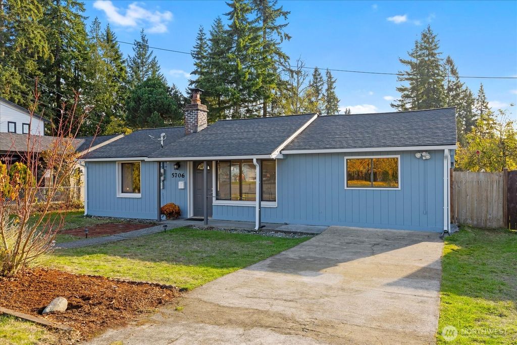 Photo of 5706 224th Street SW, Mountlake Terrace, WA 98043 (MLS # 2454332)