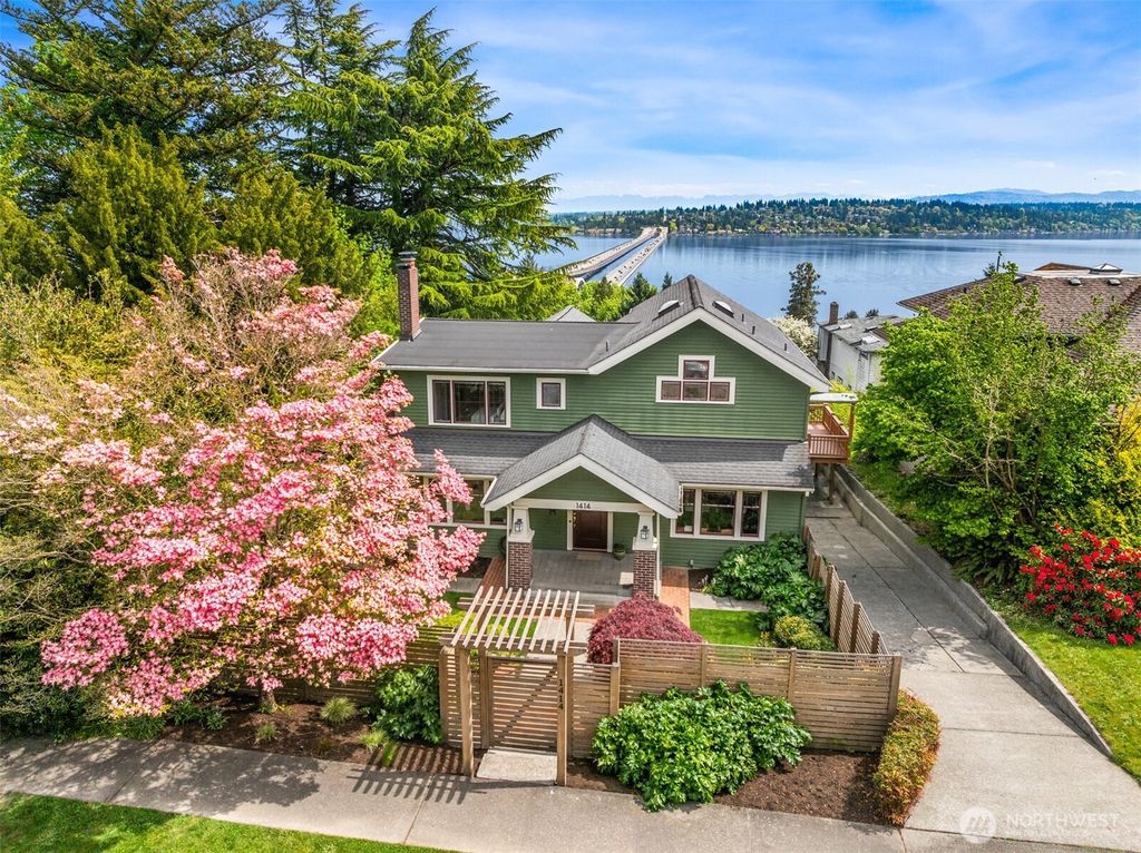 Photo of 1414 Lake Washington Boulevard S, Seattle, WA 98144 (MLS # 2517240)