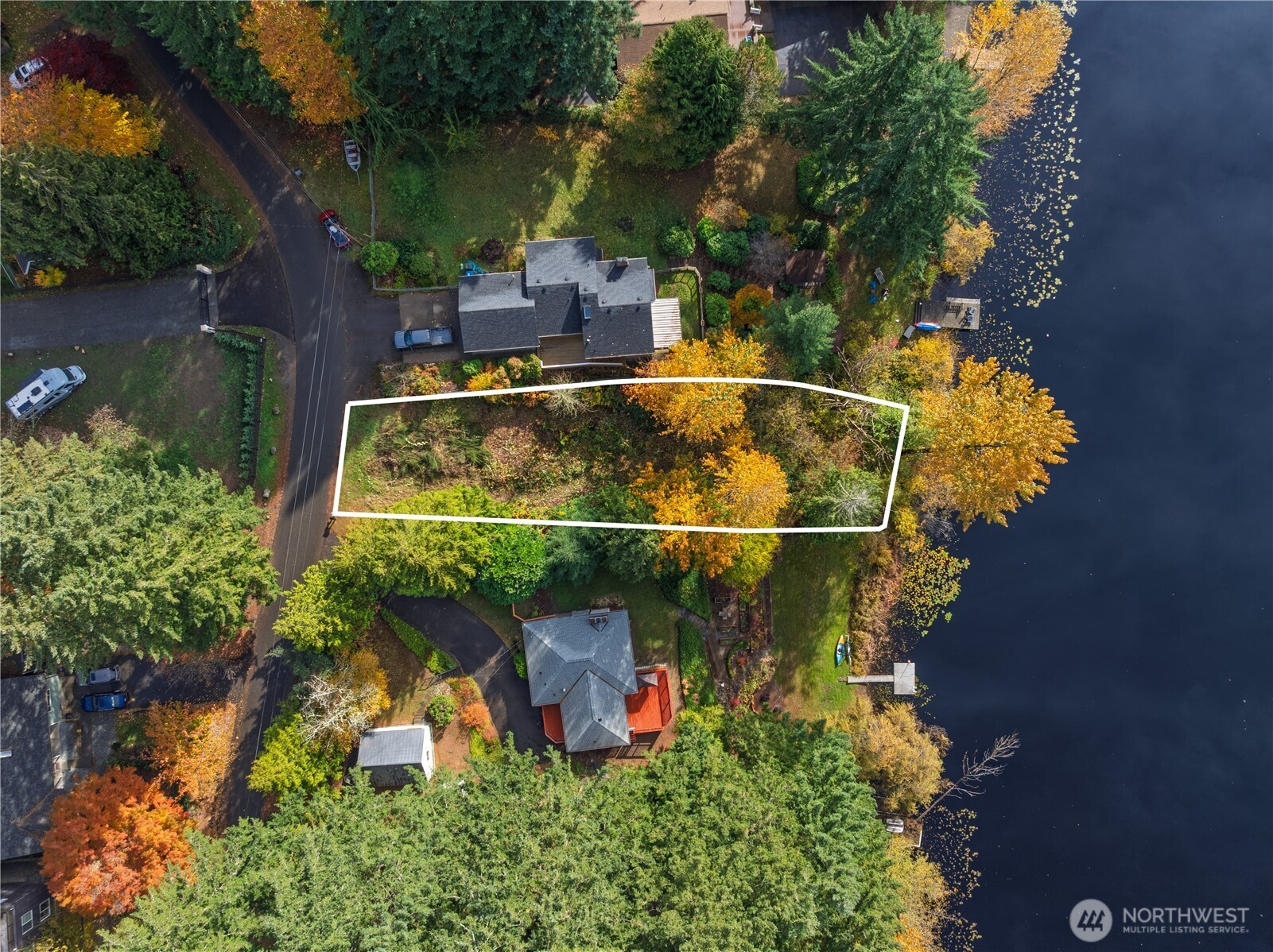 33401 E Lake Holm Drive SE