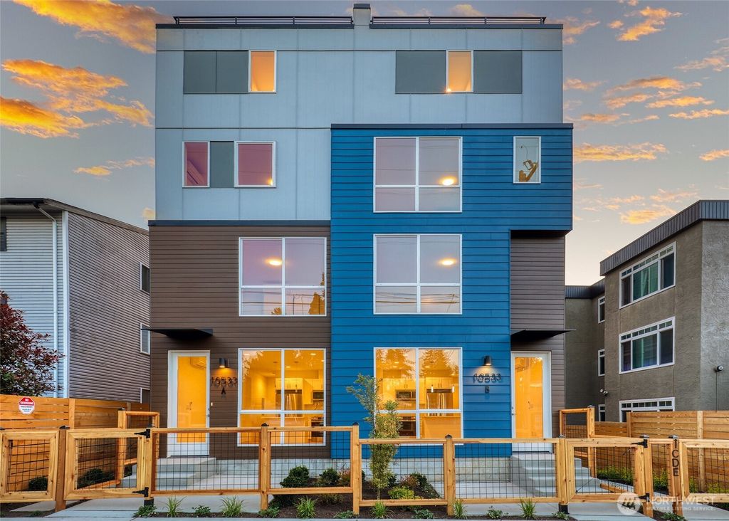 Photo of 10533 C Stone Avenue N, Seattle, WA 98133 (MLS # 2481424)