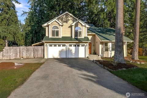 Photo of 14429 70th Avenue Ct E, Puyallup, WA 98375 (MLS # 2591835)