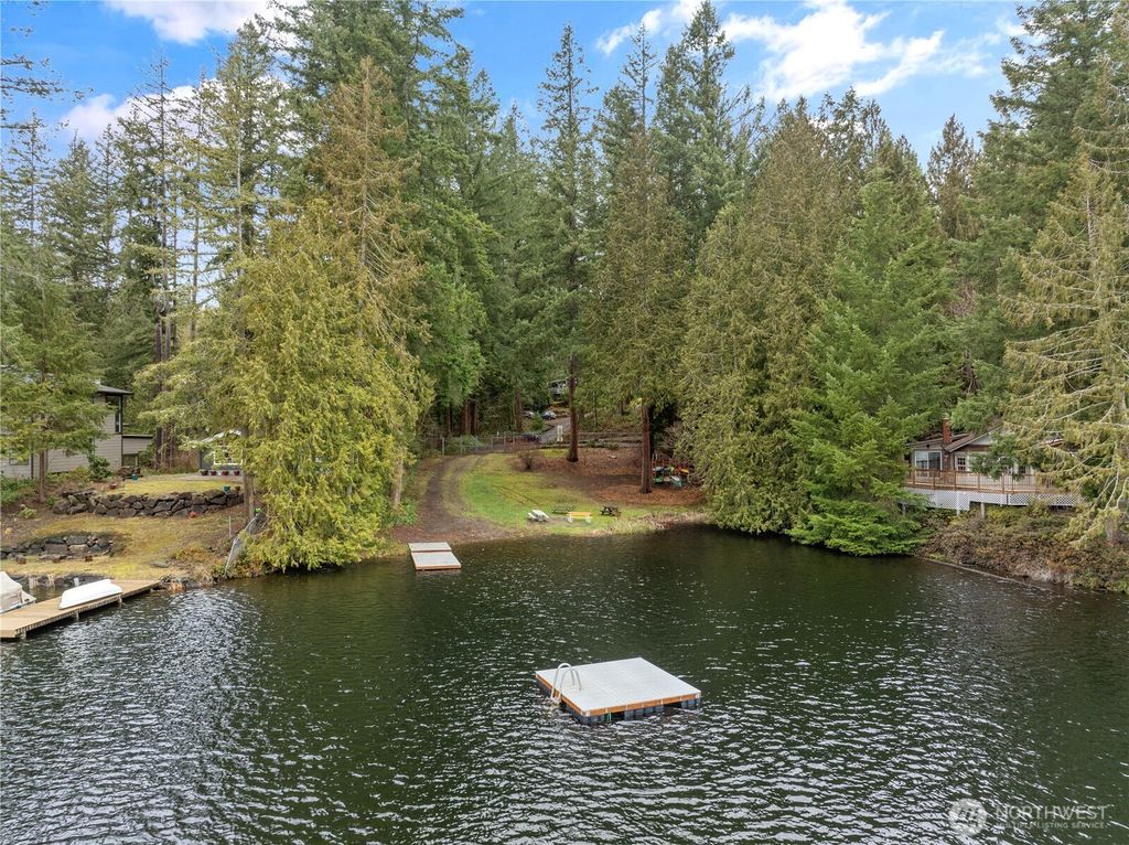 Photo of 3866 E Ames Lake Drive NE, Redmond, WA 98053 (MLS # 2482049)