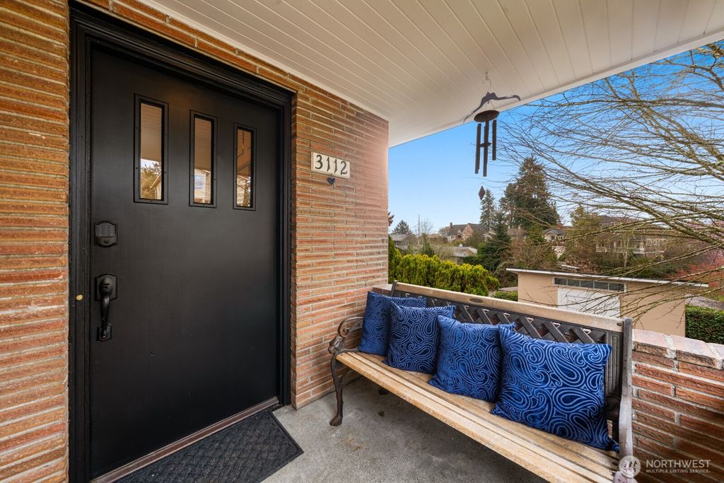 Photo of 3112 W Mansell Street, Seattle, WA 98199 (MLS # 2489950)