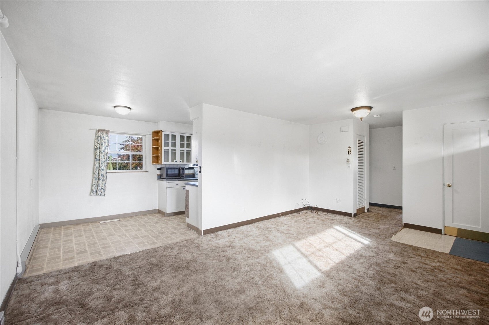 1442 W Lee Street