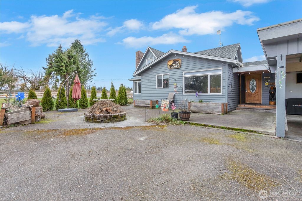 Photo of 40216 264th Avenue SE, Enumclaw, WA 98022 (MLS # 2485906)