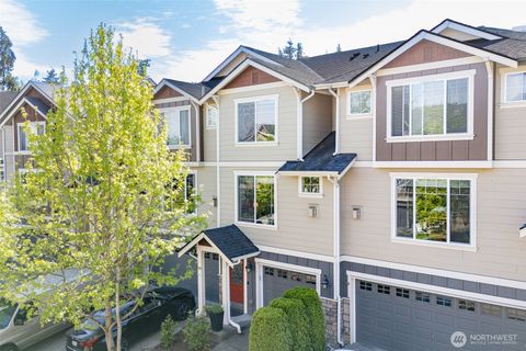 Photo of 524 Pilchuck Path, Everett, WA 98201 (MLS # 2527114)