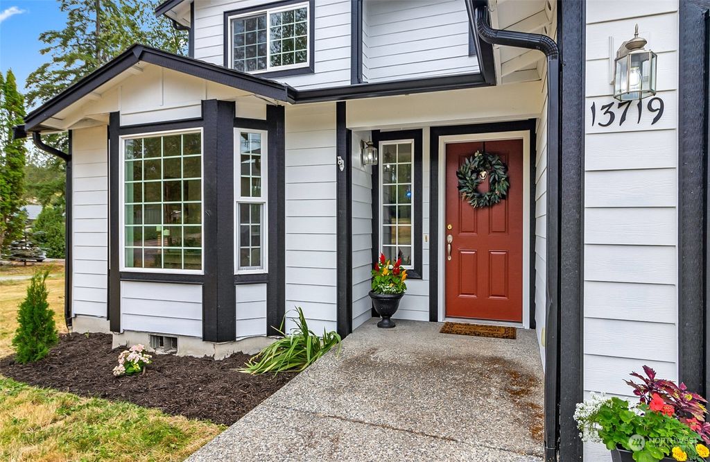 Photo of 13719 44th Street NE, Lake Stevens, WA 98258 (MLS # 2280938)