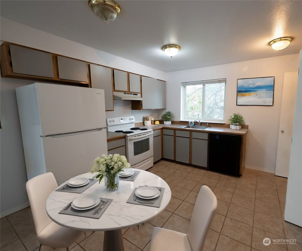 Photo of 127 Willow Avenue, Snohomish, WA 98290 (MLS # 2311913)
