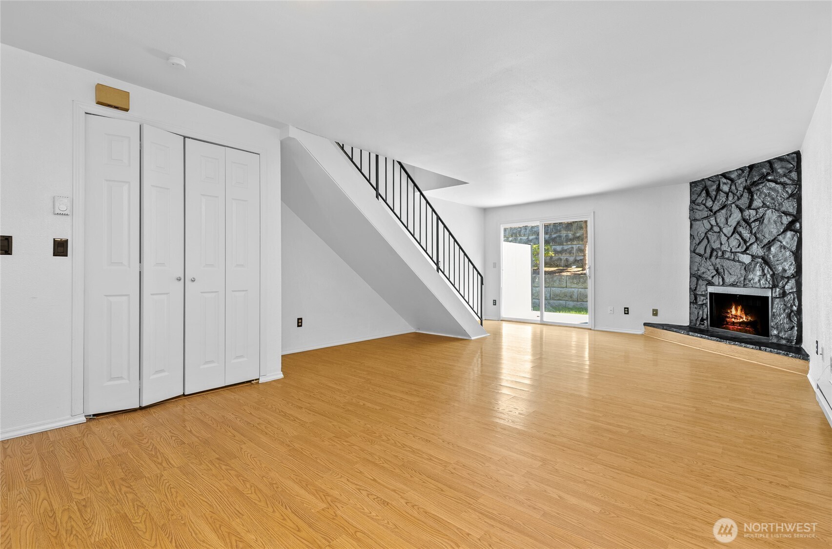 1040 S 320th Street 36