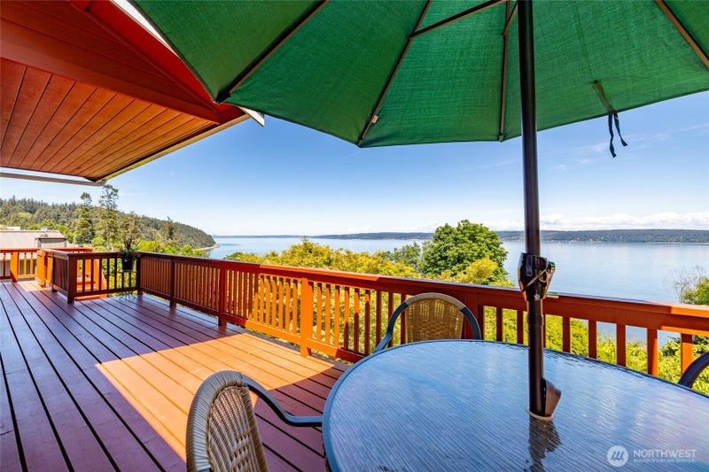 2205 Cranes Landing Drive