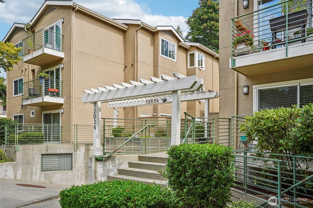 Photo of 12034 15th Avenue NE #204, Seattle, WA 98125 (MLS # 2427258)