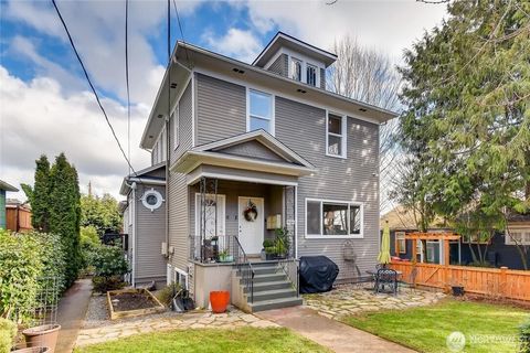 Photo of 3624 Whitman Avenue N #4, Seattle, WA 98103 (MLS # 2446477)