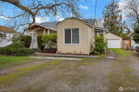 Photo of 711 Le Lou Wa Place NE, Tacoma, WA 98422 (MLS # 2483284)