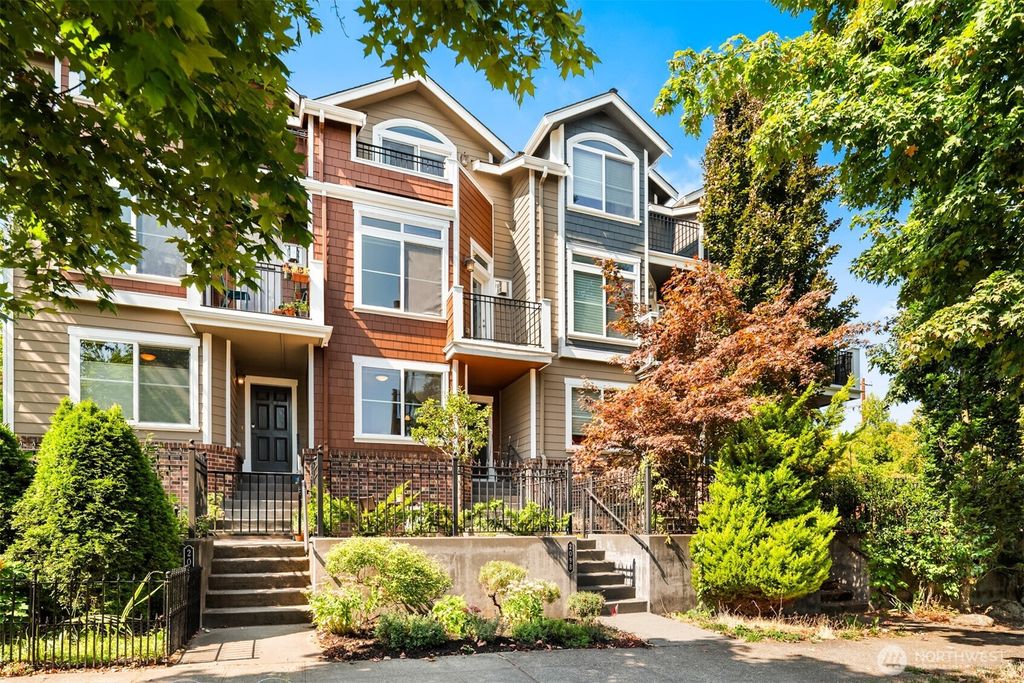 Photo of 209 18th Avenue E #B, Seattle, WA 98112 (MLS # 2428592)
