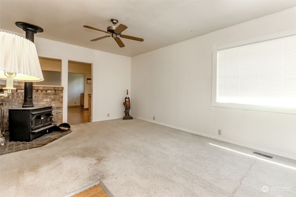 Photo of 27108 346th Avenue SE, Ravensdale, WA 98051 (MLS # 2134229)