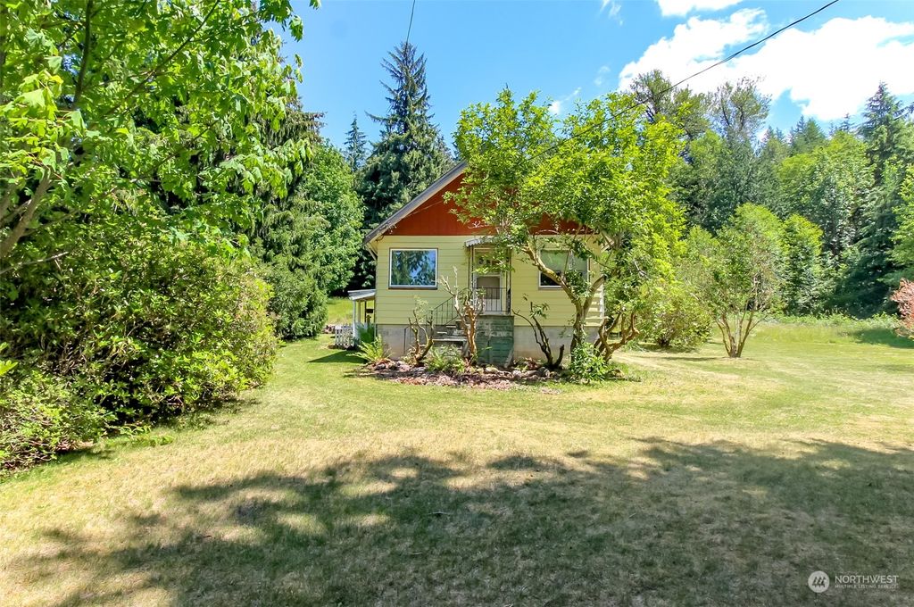 Photo of 27108 346th Avenue SE, Ravensdale, WA 98051 (MLS # 2134229)