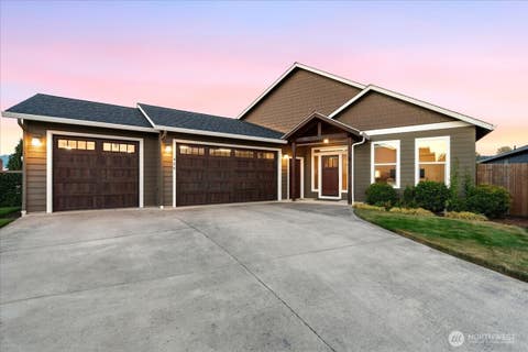 Photo of 450 Lilac Lane, Woodland, WA 98674 (MLS # 2571634)