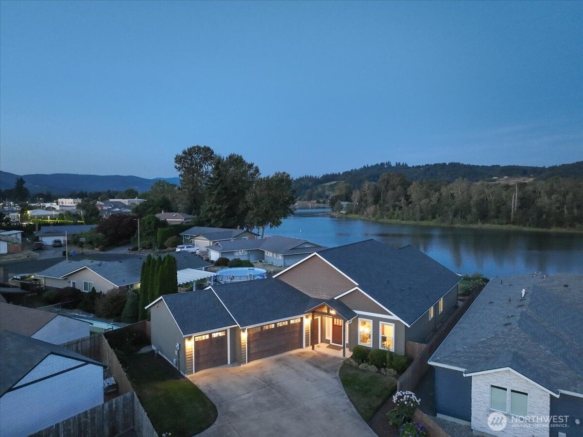 450 Lilac Lane