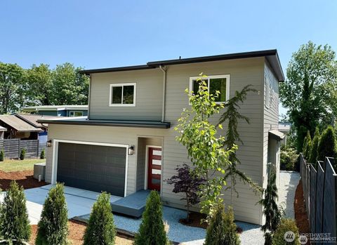 Photo of 3010 Fauntleroy Avenue SW, Seattle, WA 98126 (MLS # 2422901)