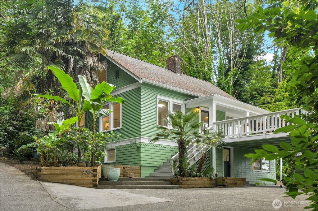 Photo of 3016 S Edmunds Street, Seattle, WA 98108 (MLS # 2549076)