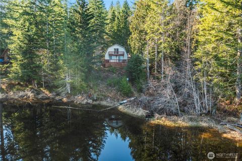 Photo of 941 N Potlatch Drive, Hoodsport, WA 98548 (MLS # 2480311)