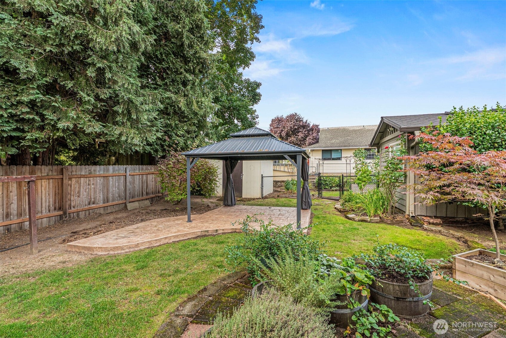 8601 NE 60th Street