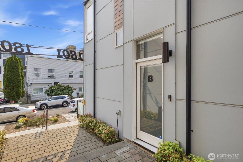 Photo of 1801 20th Avenue #B, Seattle, WA 98122 (MLS # 2565304)