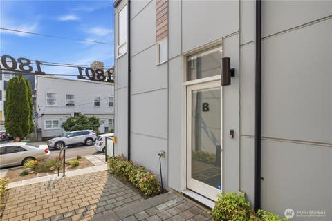 Photo of 1801 20th Avenue #B, Seattle, WA 98122 (MLS # 2565304)