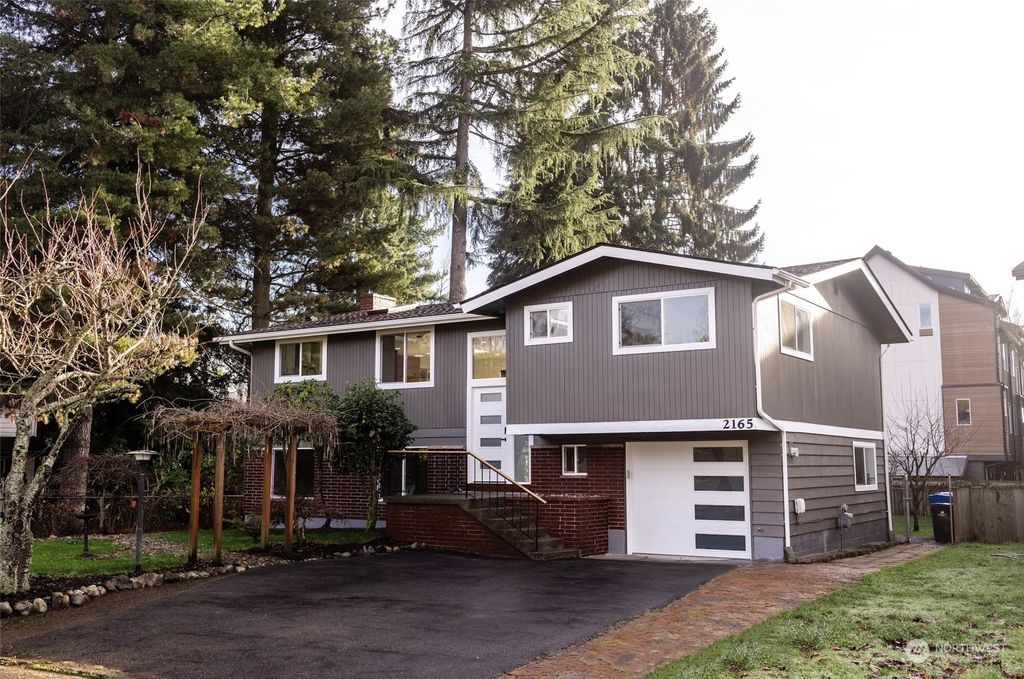 Photo of 2165 N 186th Street, Shoreline, WA 98133 (MLS # 2186491)