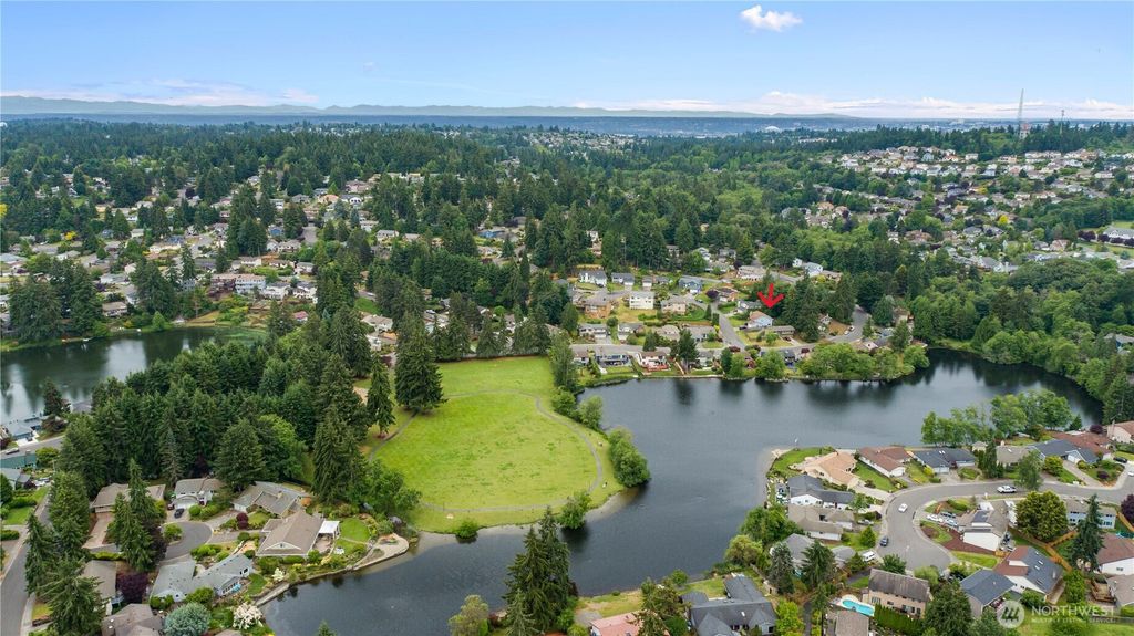 Photo of 32507 42nd Place SW, Federal Way, WA 98023 (MLS # 2360586)