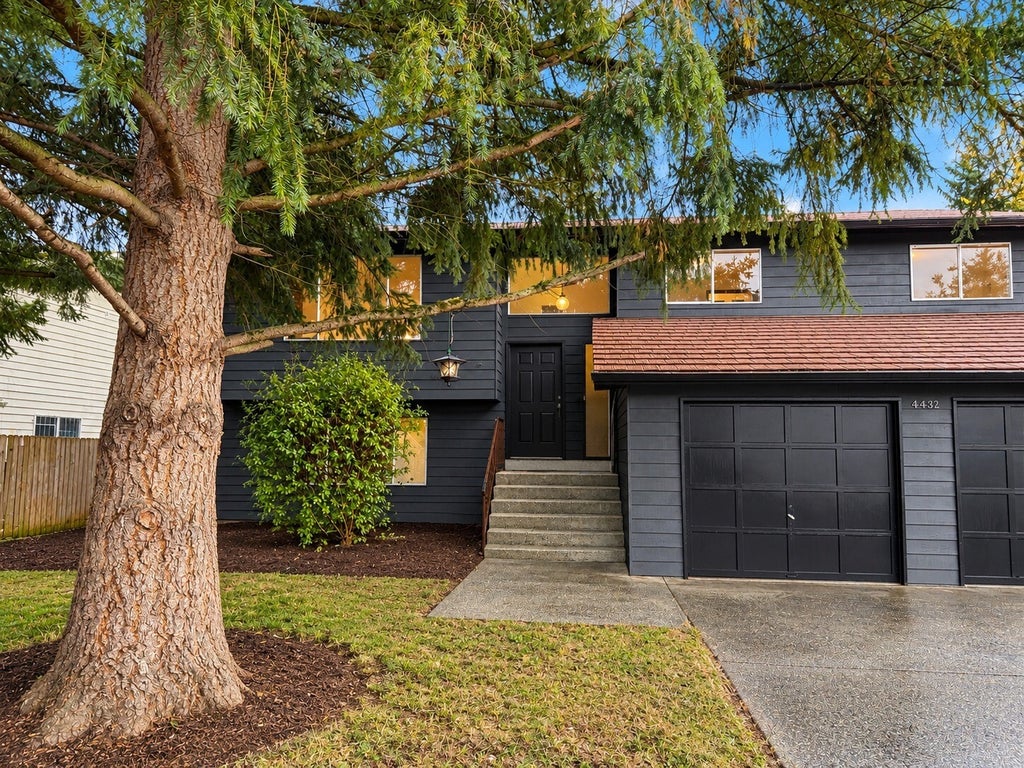 Photo of 4432 127th PL NE PL, Marysville, WA 98271 (MLS # 2599652)