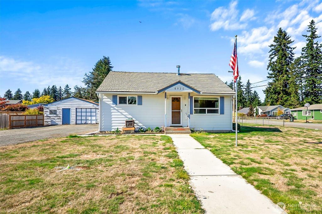 Photo of 6520 Cypress Street, Everett, WA 98203 (MLS # 2442534)