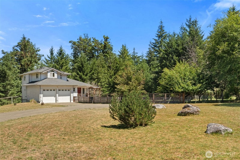 151 W Clark Rd